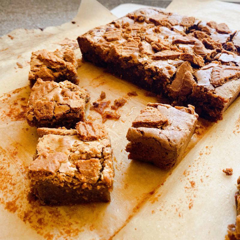 Biscoff Chocolate Chip Blondies 2